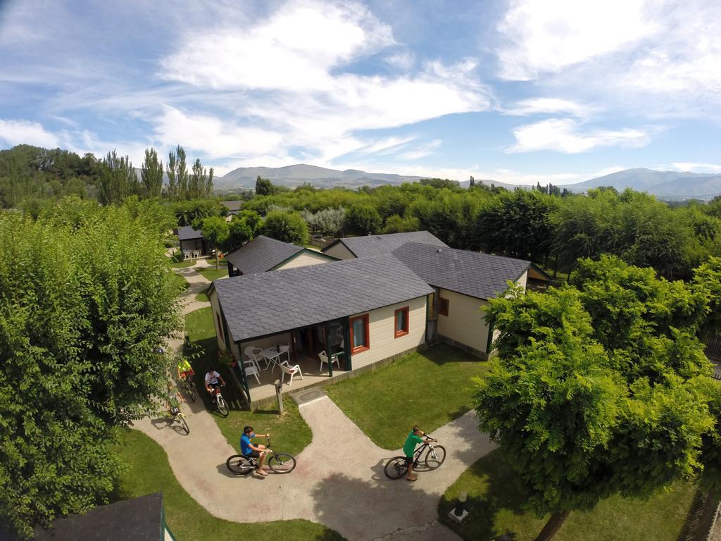 Bungalows Stel-Puigcerdà Bagian luar foto